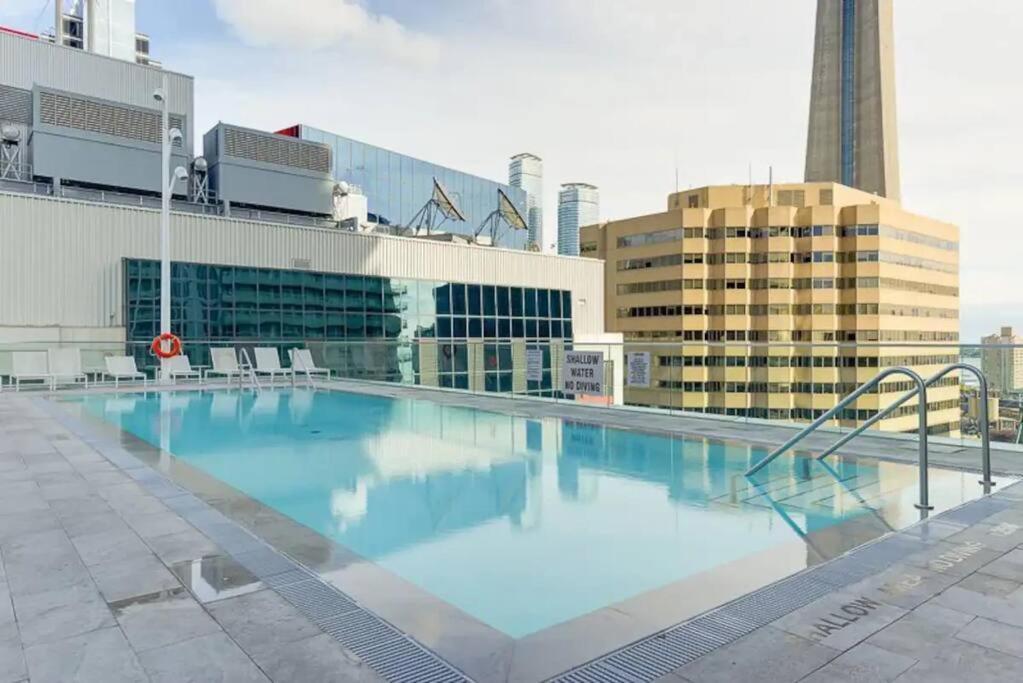 Cn Lovers Toronto Eksteriør billede