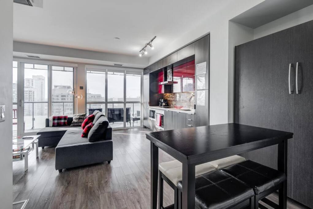 Cn Lovers Toronto Eksteriør billede